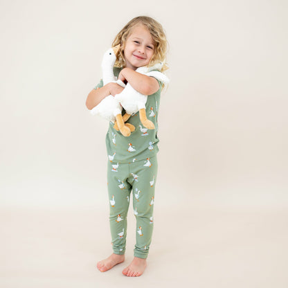 Short Sleeve with Pants Pajamas in Silly Goose | Kyte Baby