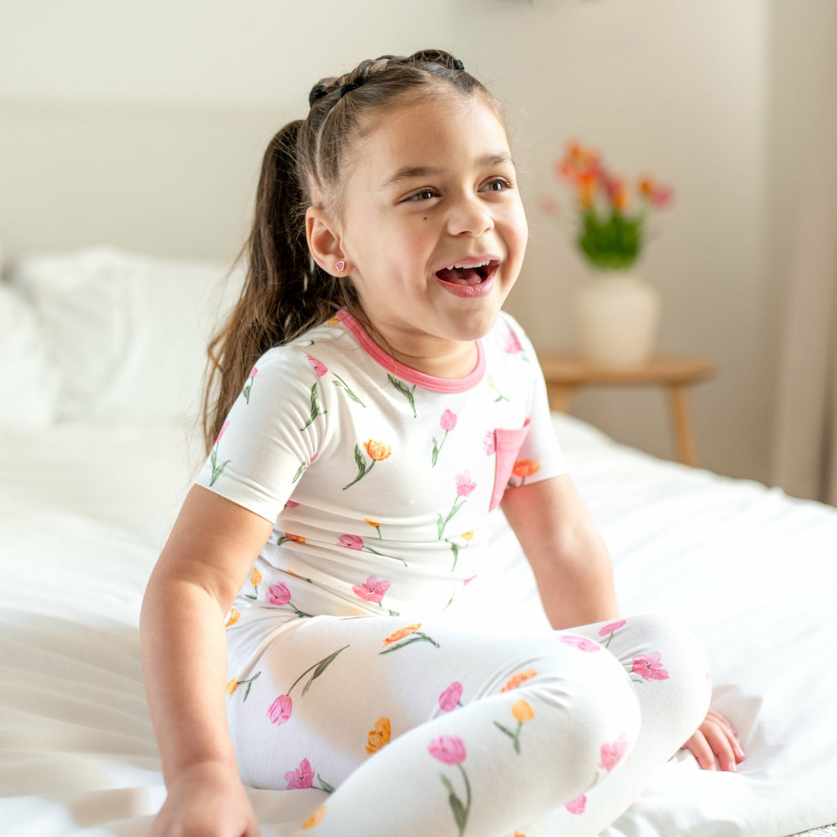 Short Sleeve with Pants Pajamas in Tulip | Kyte Baby