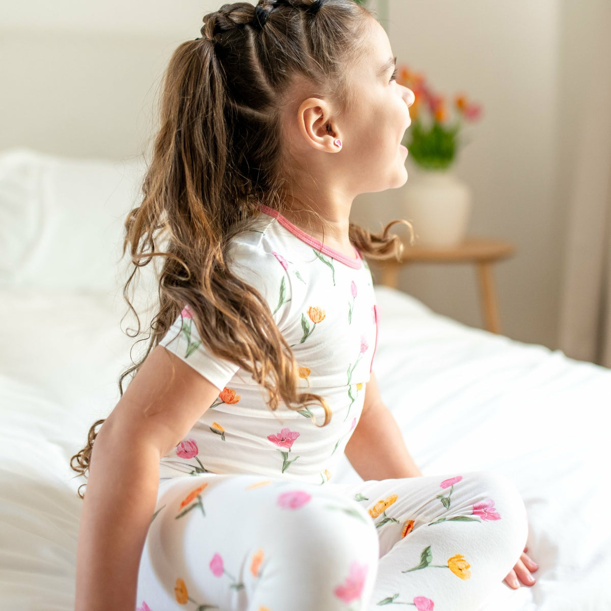 Short Sleeve with Pants Pajamas in Tulip | Kyte Baby
