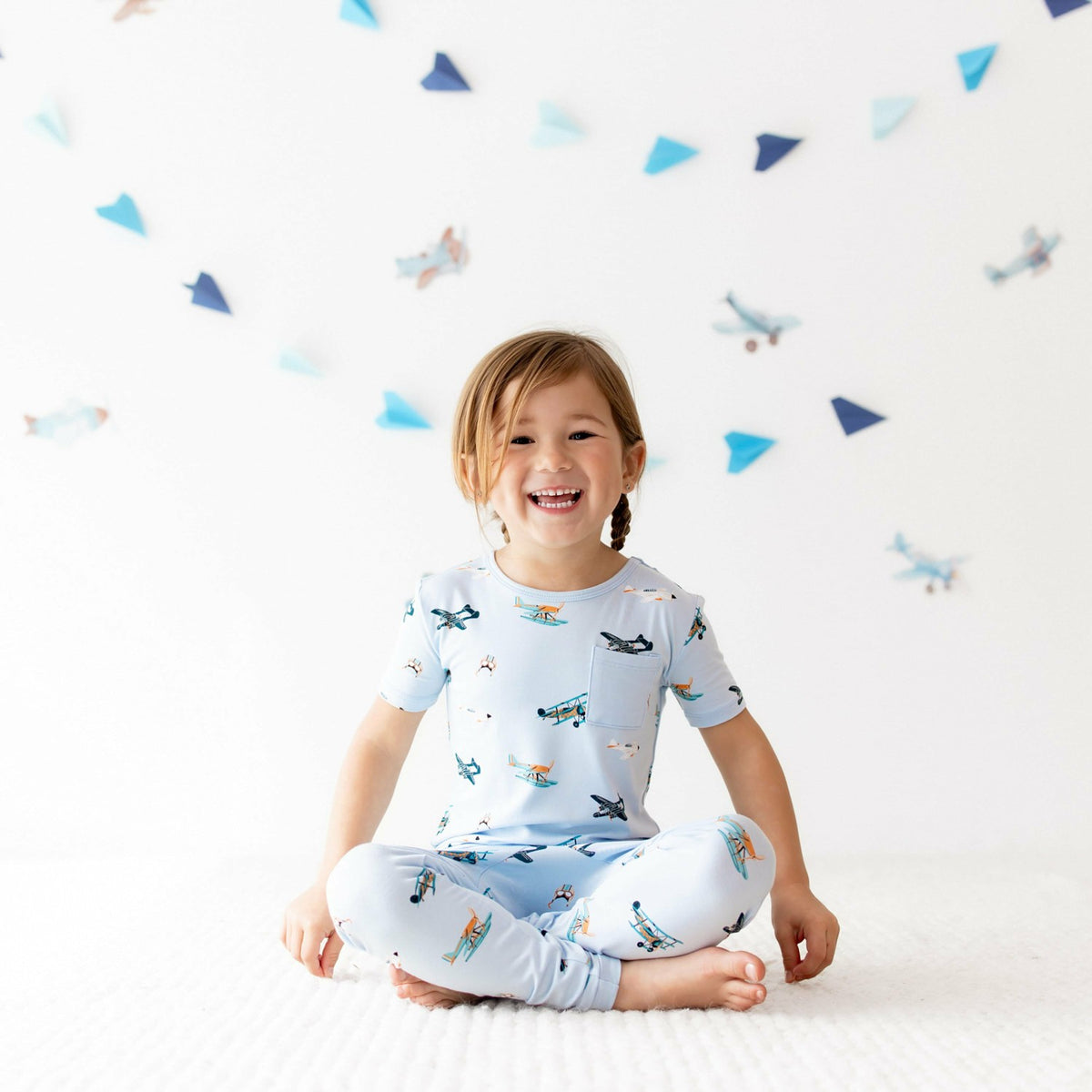 Short Sleeve with Pants Pajamas in Take Off | Kyte Baby