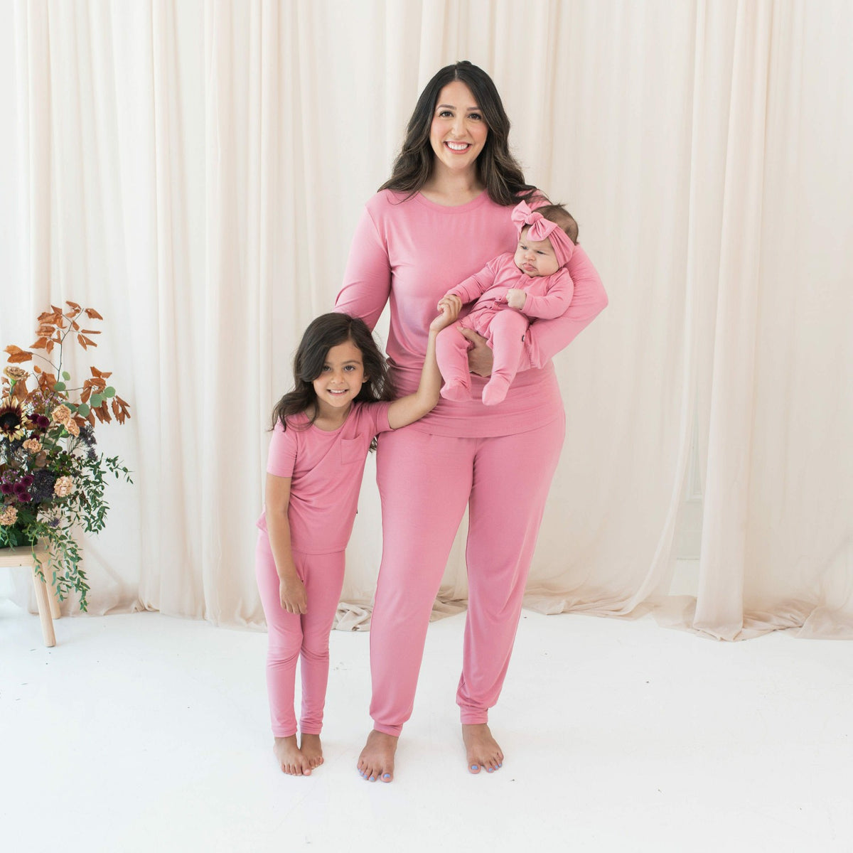Short Sleeve with Pants Pajamas in Apple Blossom | Kyte Baby