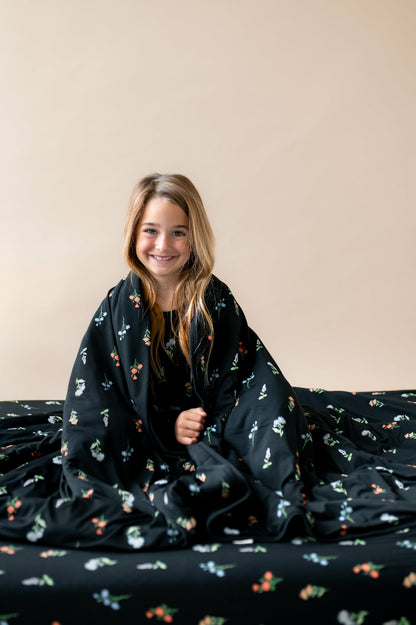 Youth Blanket in Midnight Wildflower 2.5 | Kyte Baby