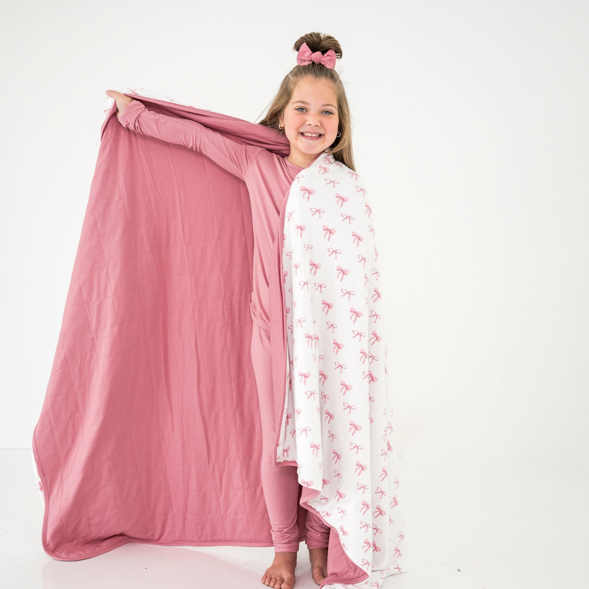 Youth Blanket in Bow 1.0 | Kyte Baby
