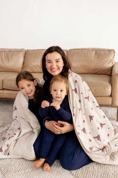 Adult Quilted Blanket in Spider-Man 2.5 | Kyte Baby