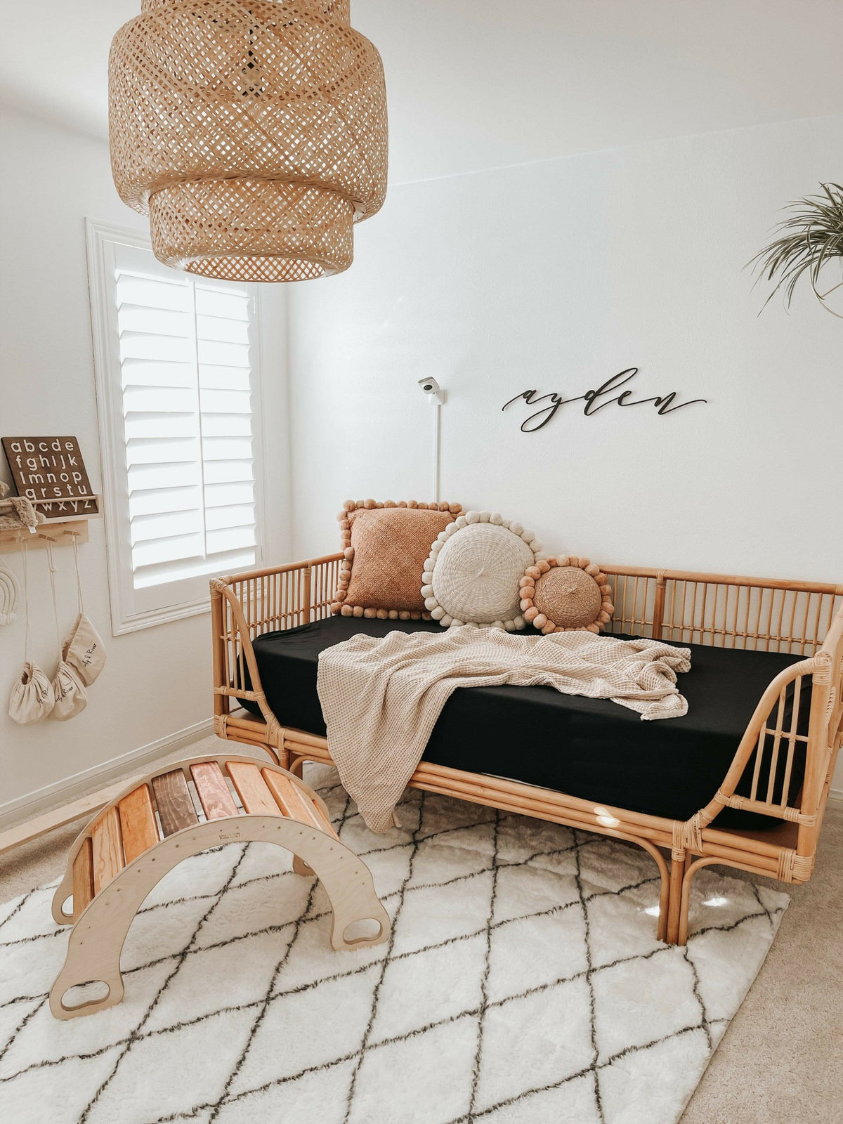 Twin Sheet in Midnight Black | Kyte Baby