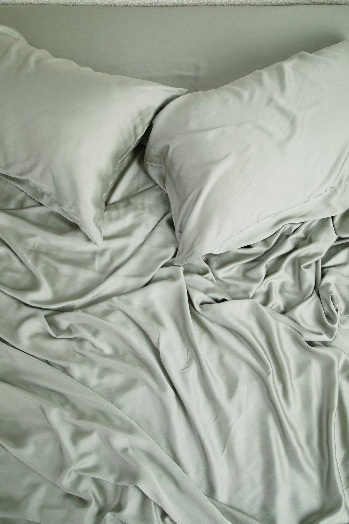 Bamboo Sateen Sheet Set in Eucalyptus | Kyte Baby