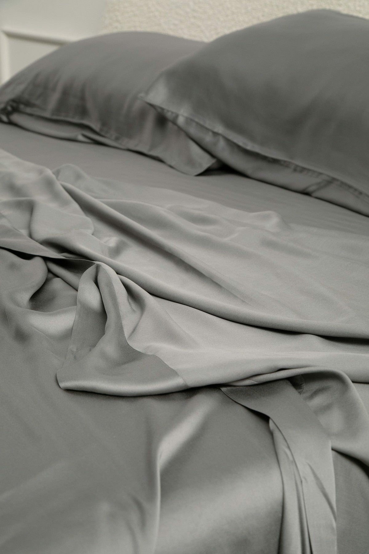 Bamboo Sateen Sheet Set in Ash | Kyte Baby