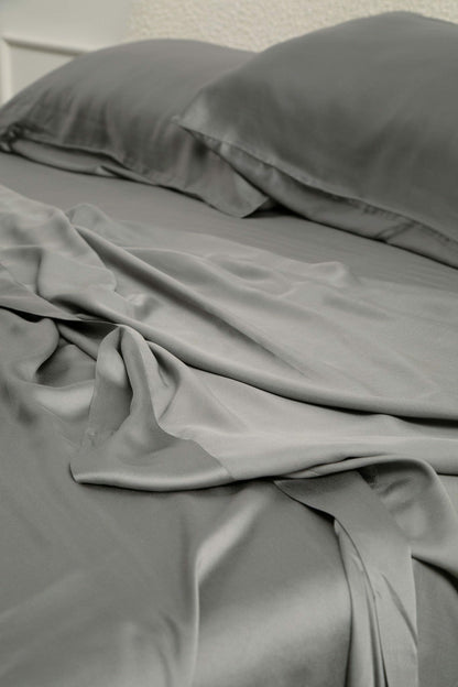 Bamboo Sateen Sheet Set in Ash | Kyte Baby