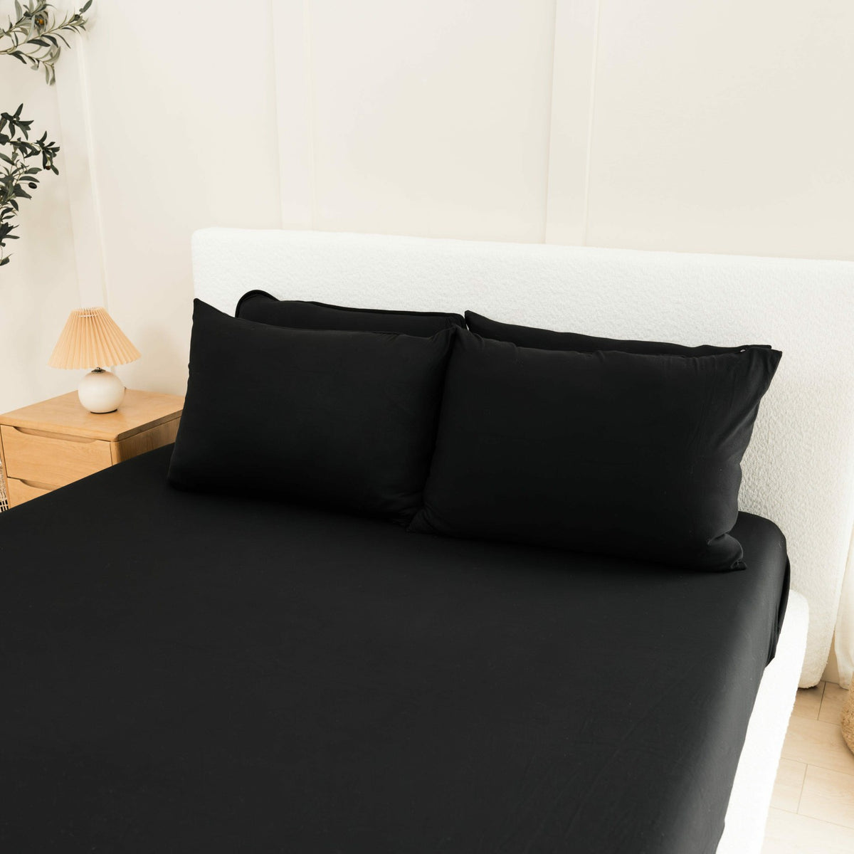 Fitted Sheet & Pillowcases Midnight | Kyte Baby