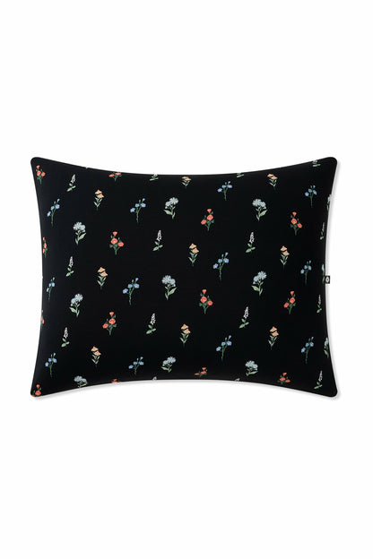 Standard Pillowcase in Midnight Wildflower | Kyte Baby