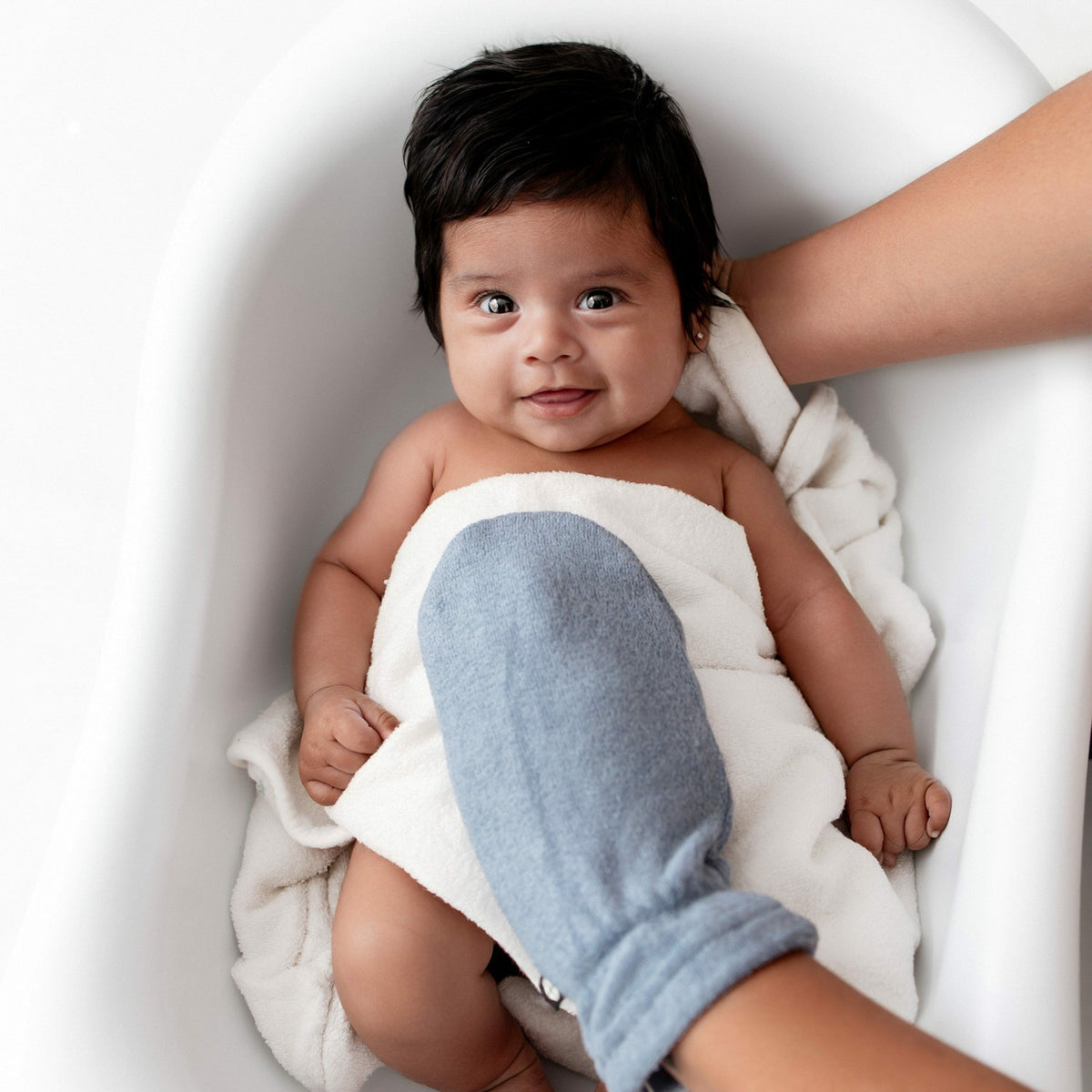 Terry Bath Mitt in Slate | Kyte Baby