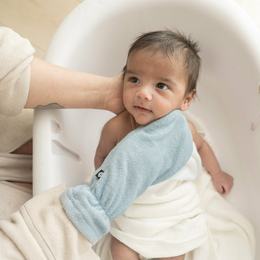 Terry Bath Mitt in Fog | Kyte Baby