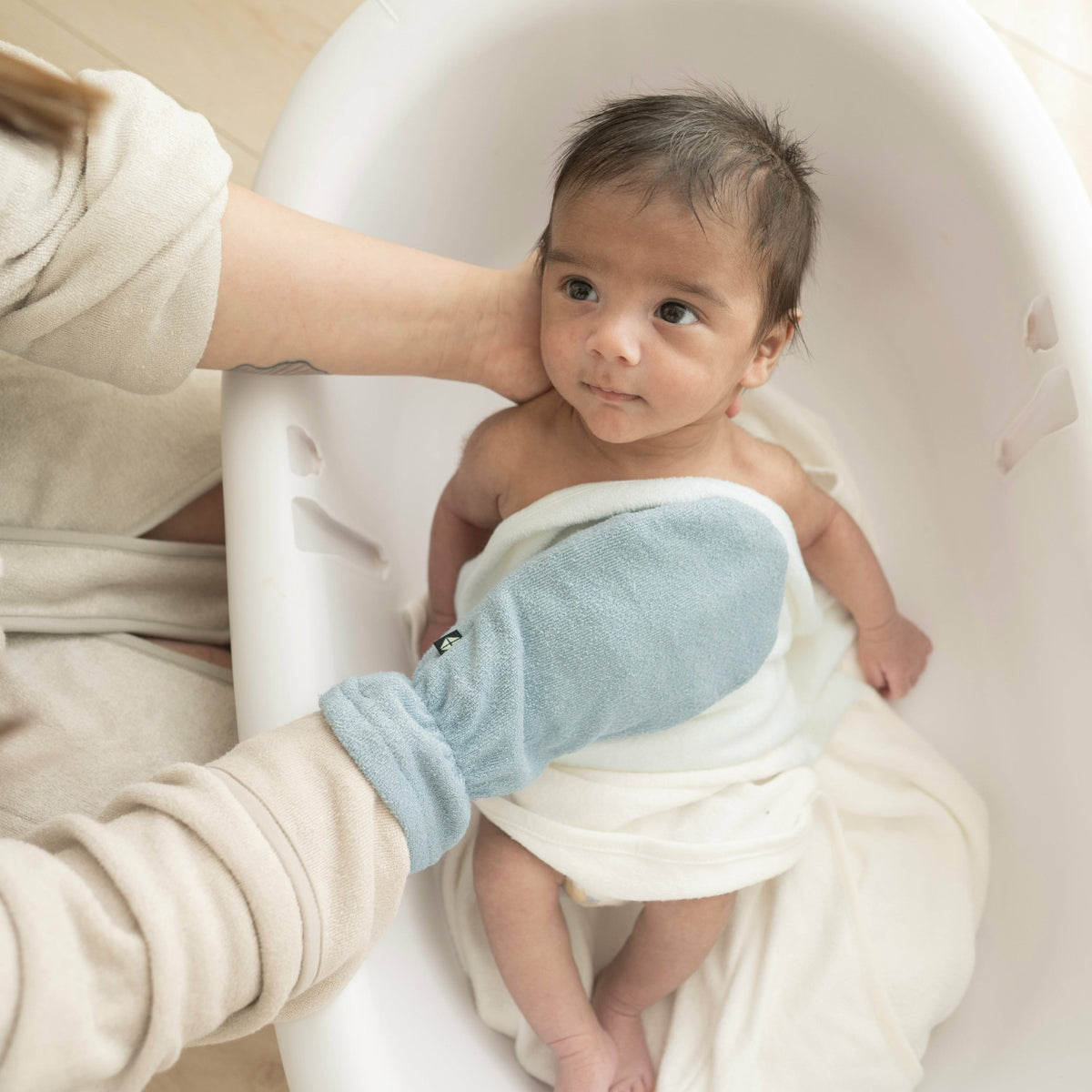 Terry Bath Mitt in Fog | Kyte Baby