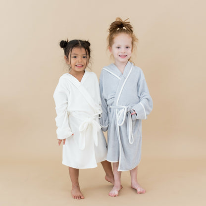 Hooded Bath Robe in Cloud | Kyte Baby