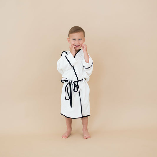Hooded Bath Robe in Cloud with Midnight Trim | Kyte Baby