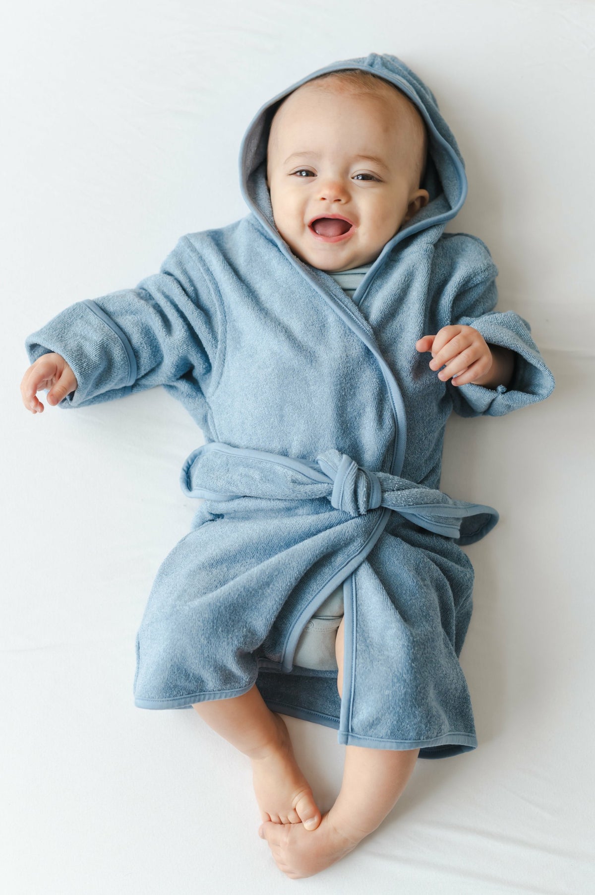 Hooded Bath Robe in Slate | Kyte Baby