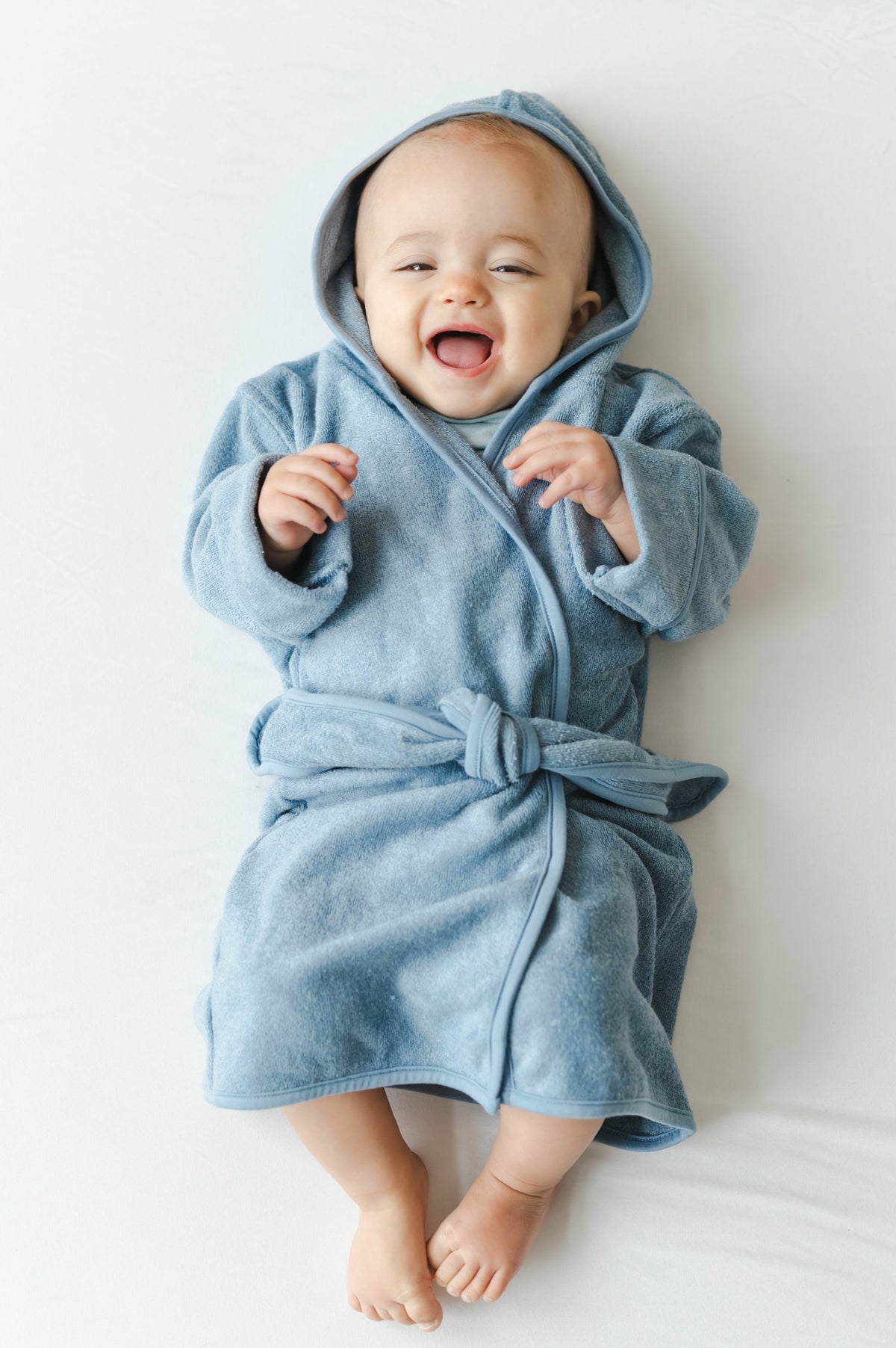 Hooded Bath Robe in Slate | Kyte Baby