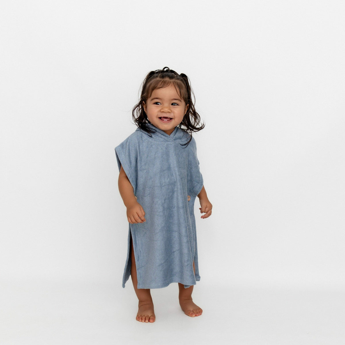 Swim Poncho in Cloud | Kyte Baby