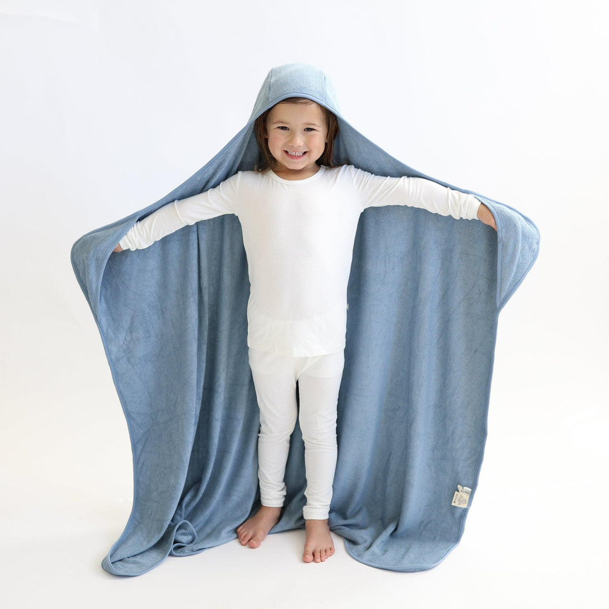 Toddler Hooded Bath Towel in Slate | Kyte Baby