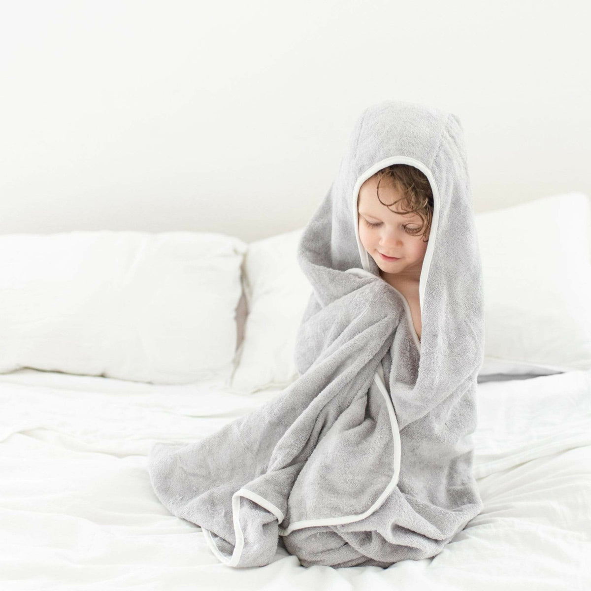 Toddler Hooded Bath Towel in Storm Cloud Trim | Kyte Baby