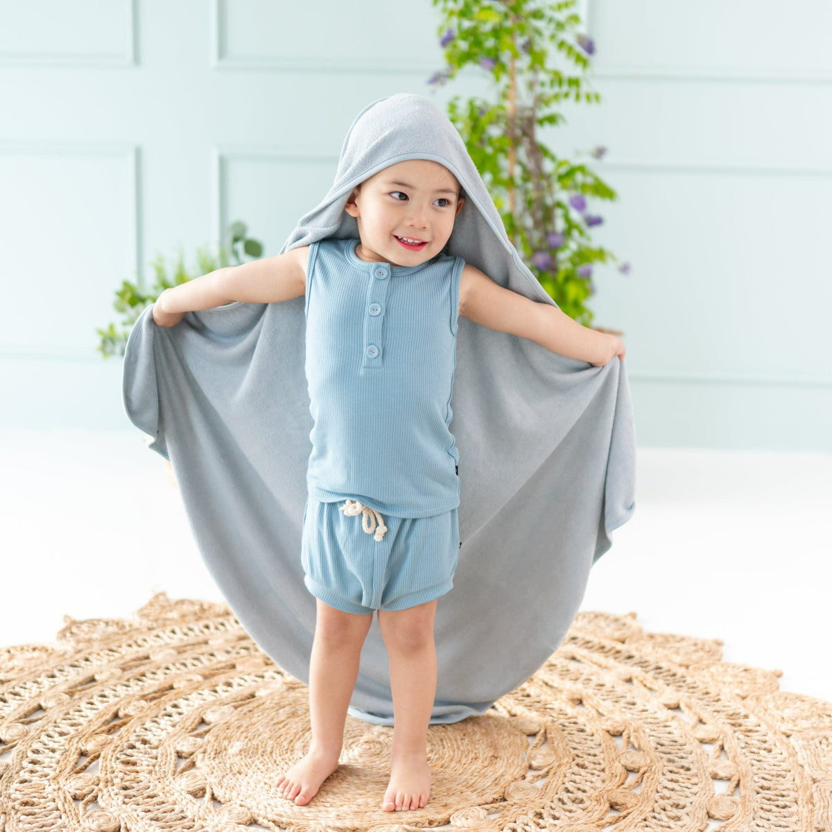 Hooded Infant Bath Towel in Fog | Kyte Baby