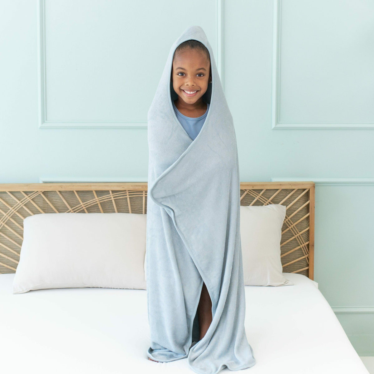 Toddler Hooded Bamboo Bath Towel in Fog | Kyte Baby