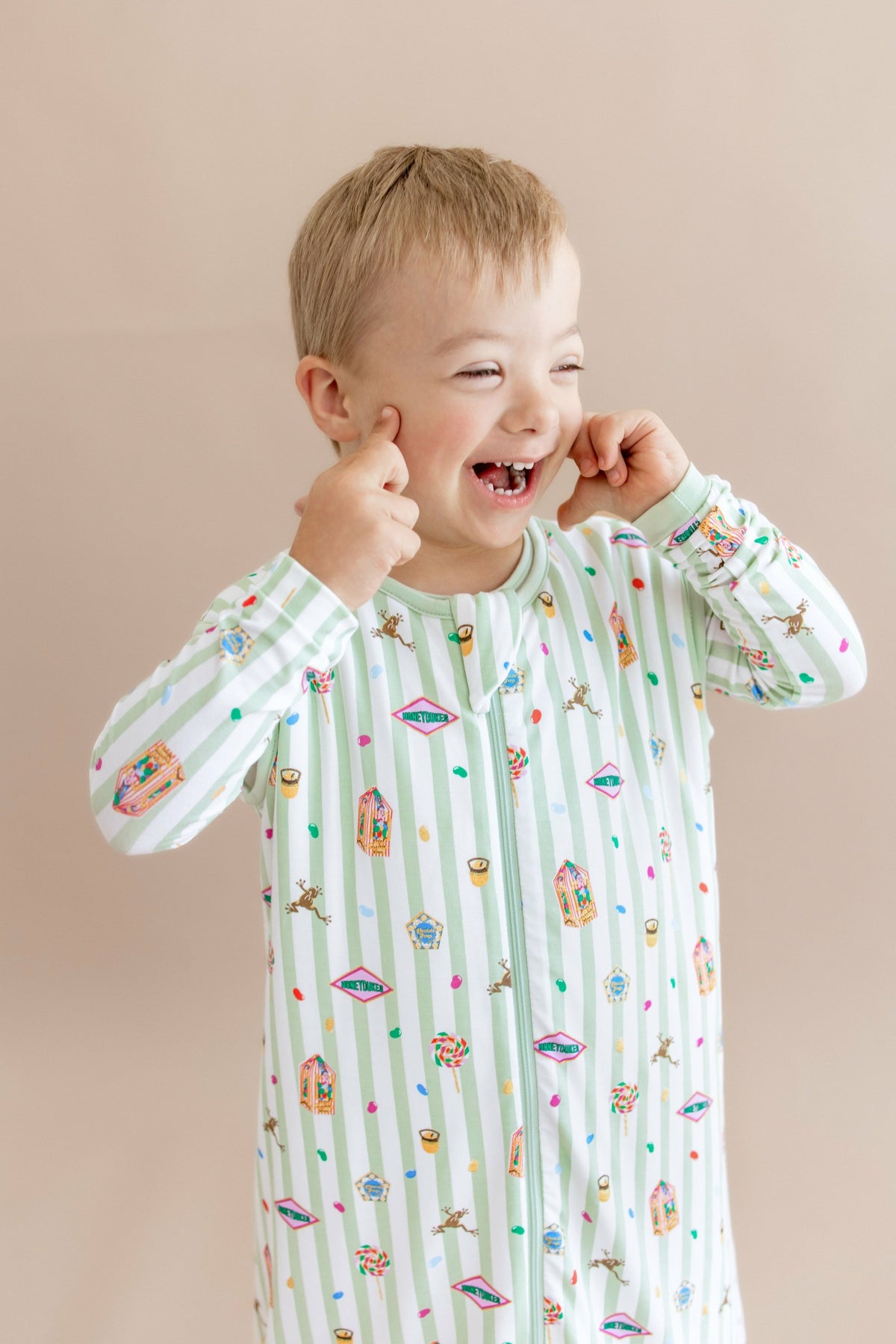 Sleep Bag Walker in Honeydukes 1.0 | Kyte Baby
