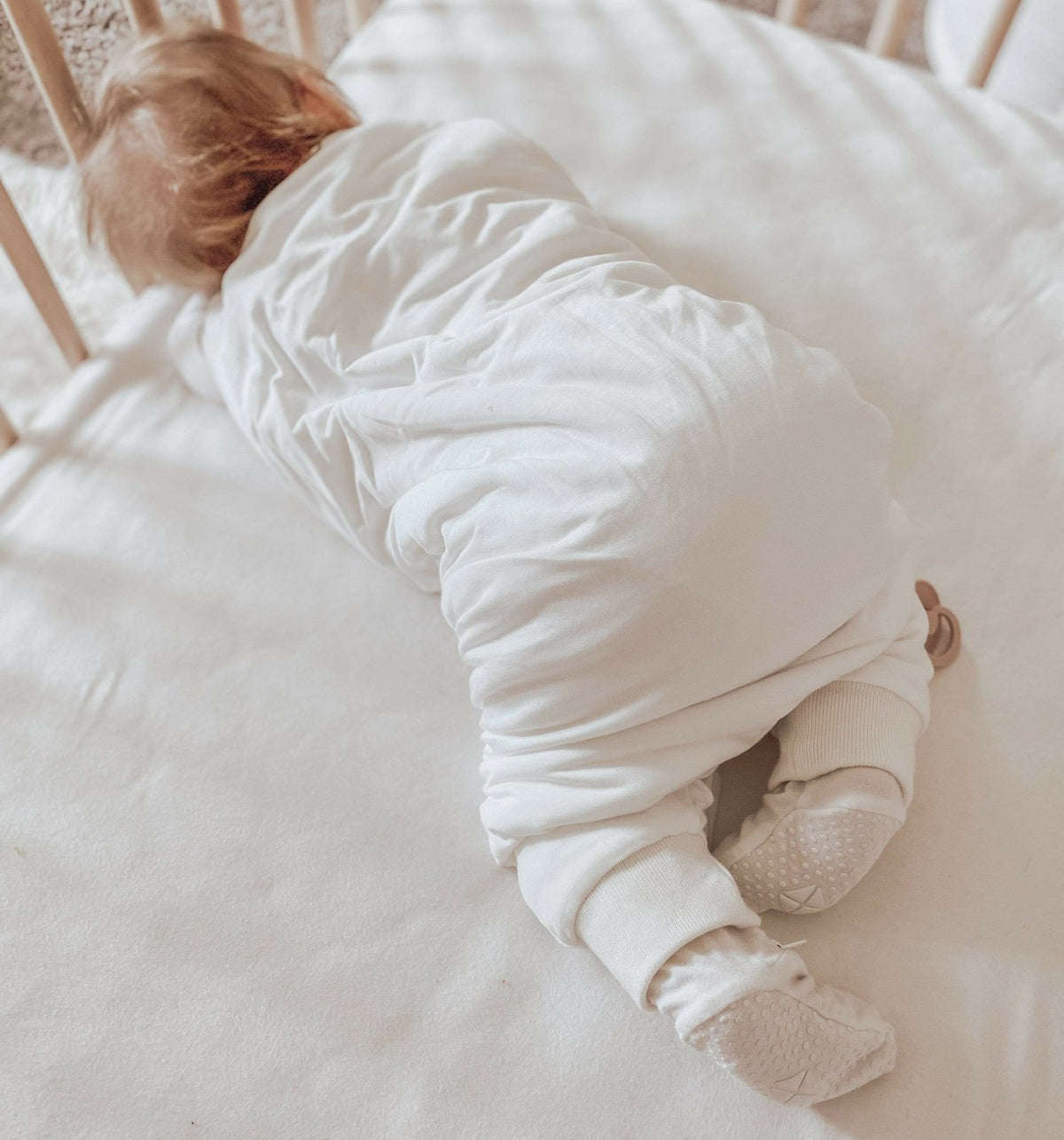 Sleep Bag Walker in Cloud 2.5 TOG | Kyte Baby