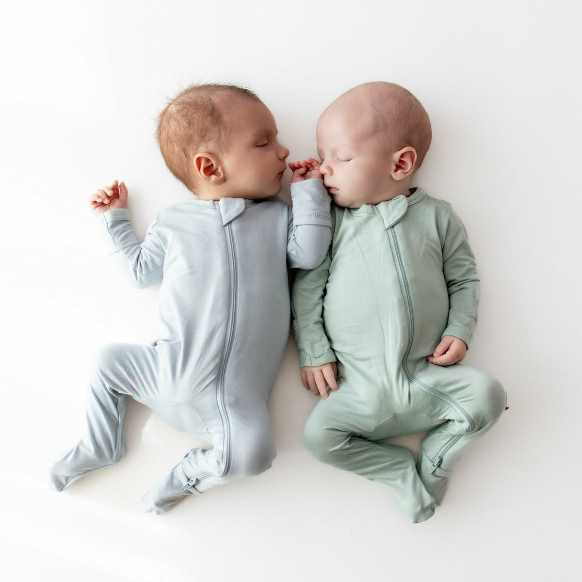 Zippered Footie in Fog | Kyte Baby