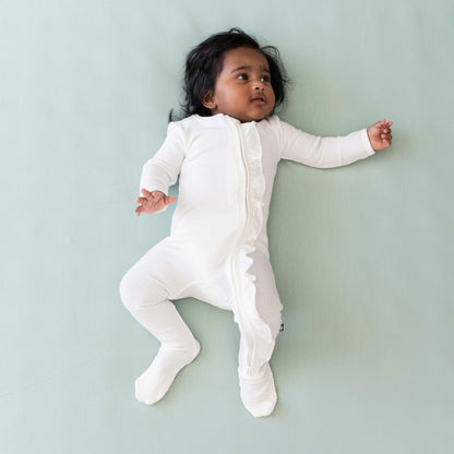 Ribbed Ruffle Zipper Footie in Cloud | Kyte Baby