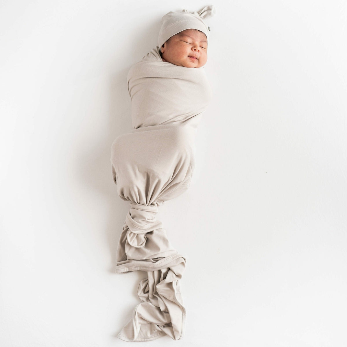 Swaddle Blanket in Oat | Kyte Baby