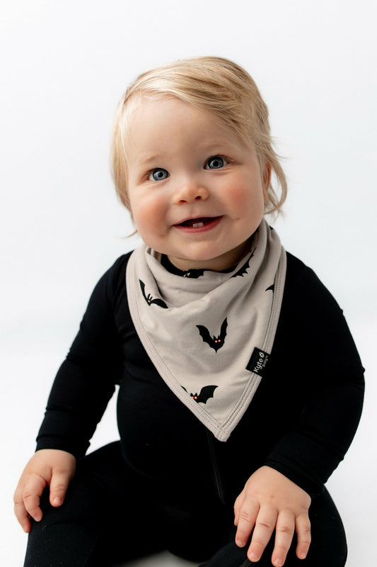 Bib in Bats | Kyte Baby