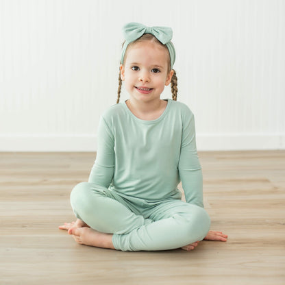 Bow Headband in Sage | Kyte Baby