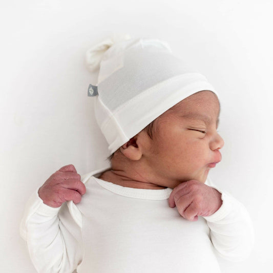 Knotted Cap in Cloud | Kyte Baby