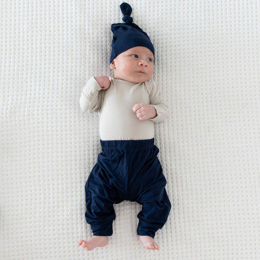 Knotted Cap in Navy | Kyte Baby