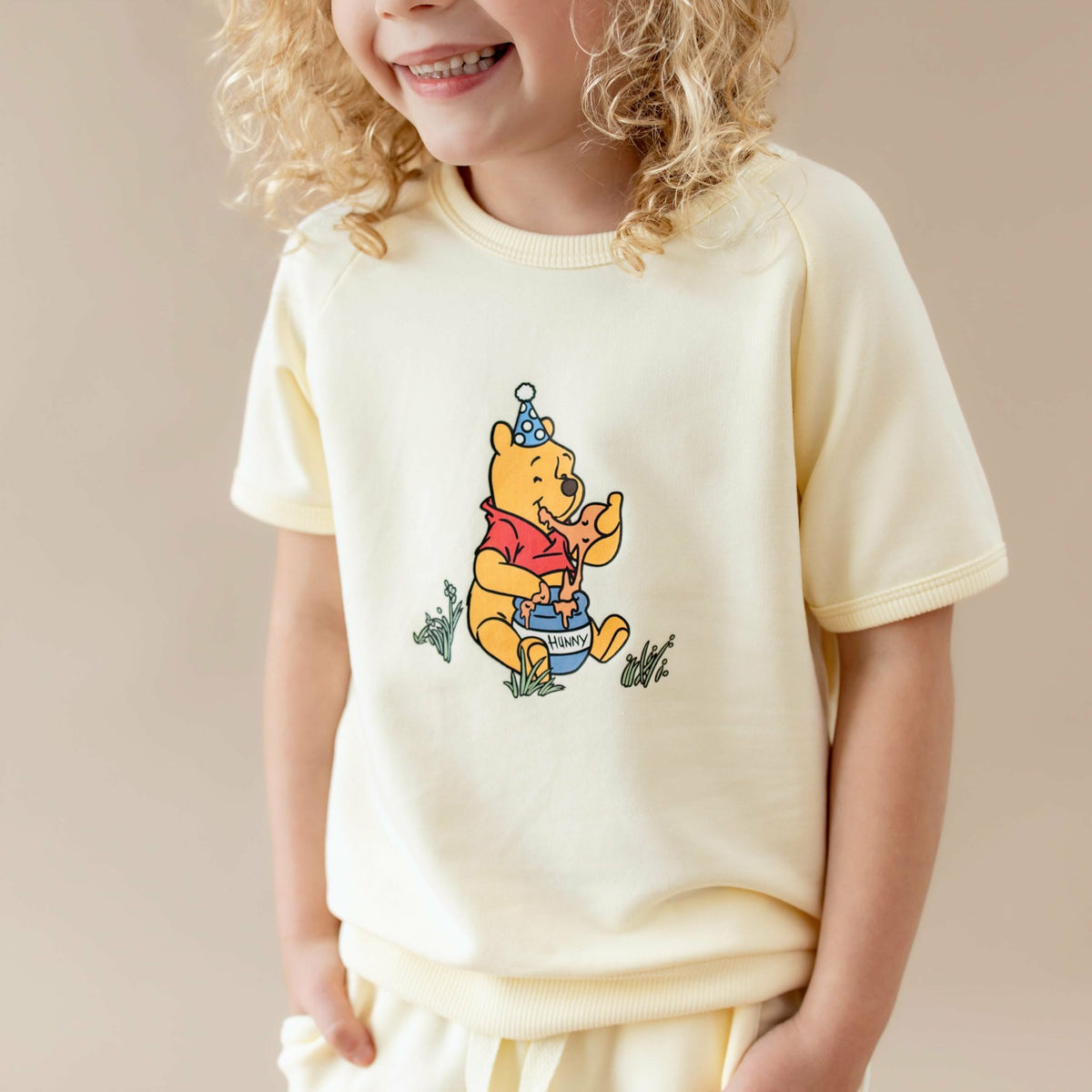 Short Sleeve Jogger Set in Winnie the Pooh on Chamomile | Kyte Baby