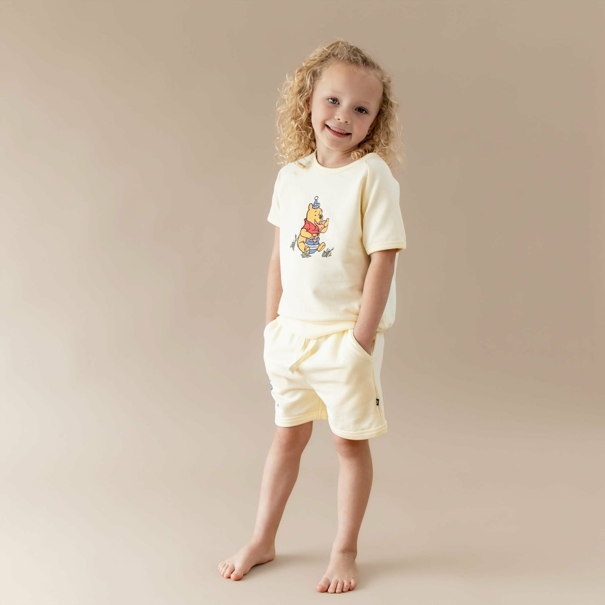 Short Sleeve Jogger Set in Winnie the Pooh on Chamomile | Kyte Baby