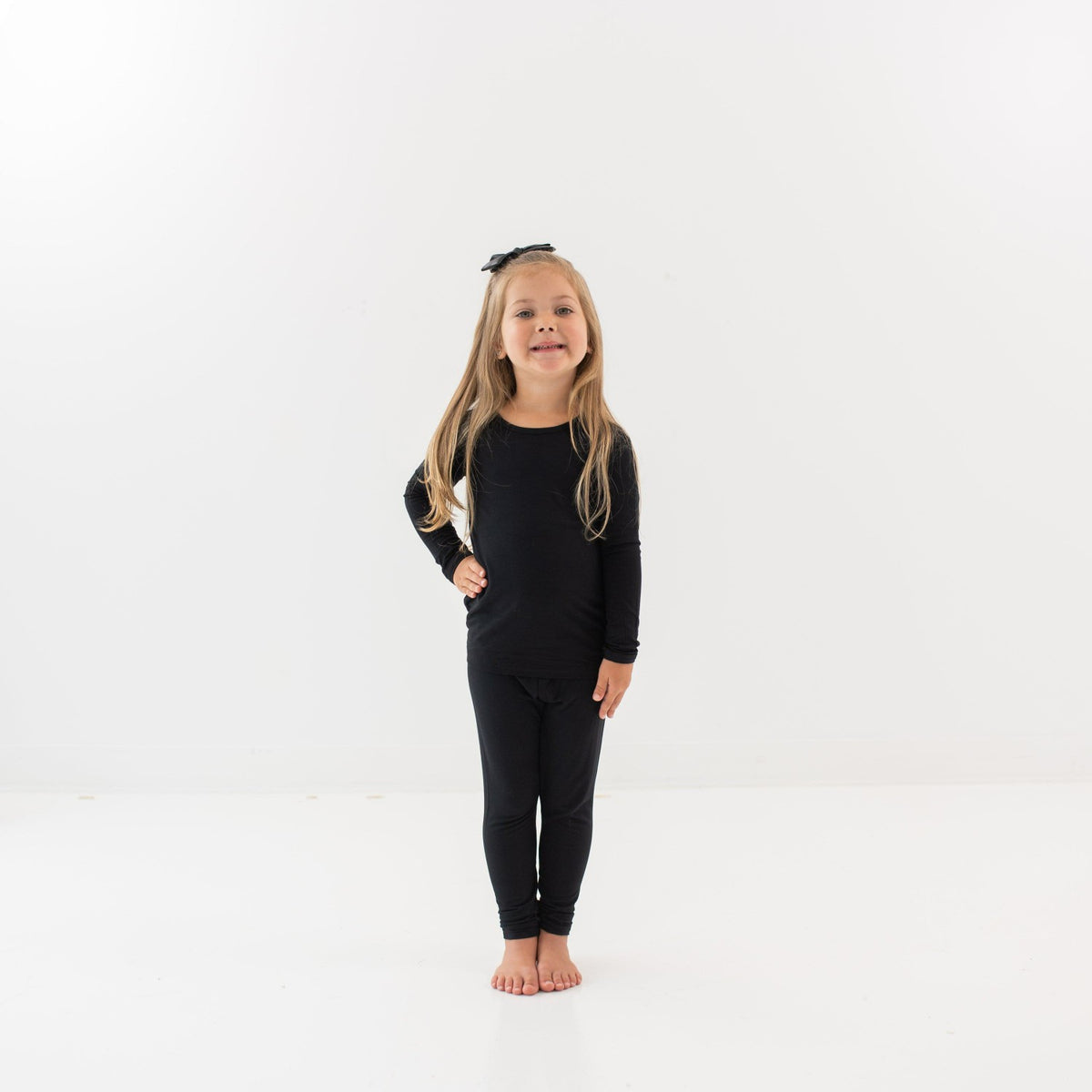 Long Sleeve Pajamas in Midnight | Kyte Baby