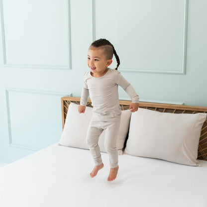 Long Sleeve Pajamas in Oat | Kyte Baby
