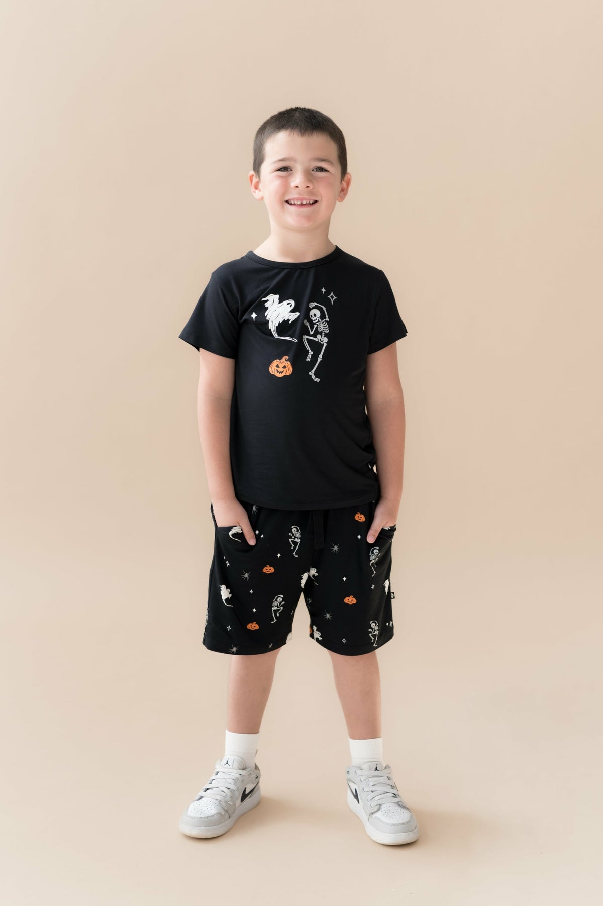 Drawstring Short in Halloween Friends | Kyte Baby