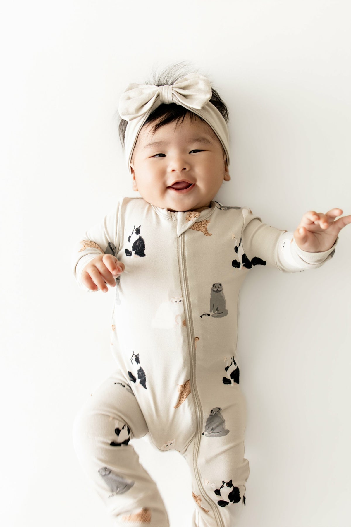 Zippered Romper in Fluffy Cat | Kyte Baby