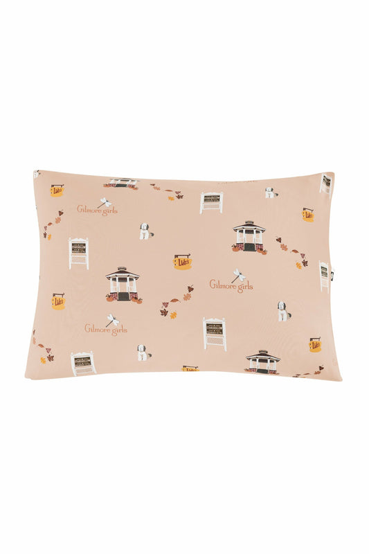 Toddler Pillowcase in Gilmore Girls | Kyte Baby