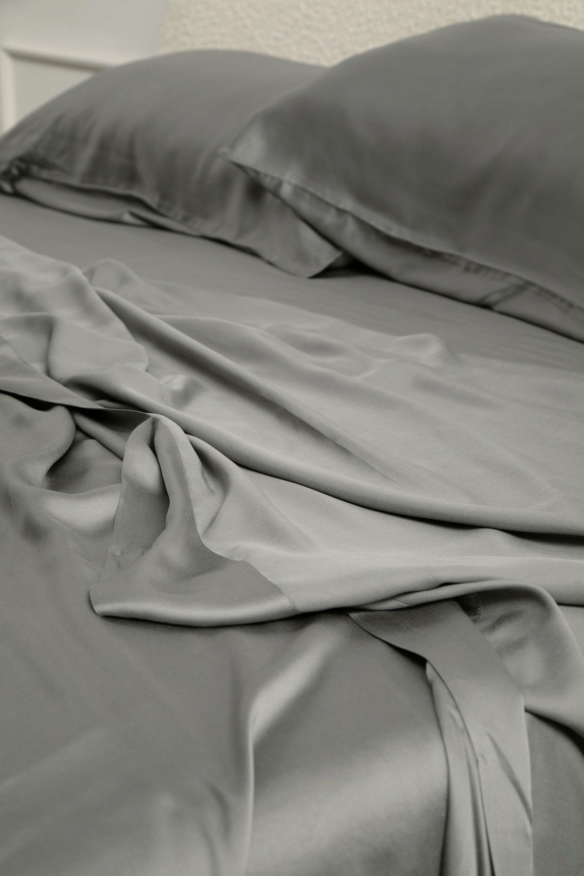 Bamboo Sateen Pillowcase Set in Ash | Kyte Baby
