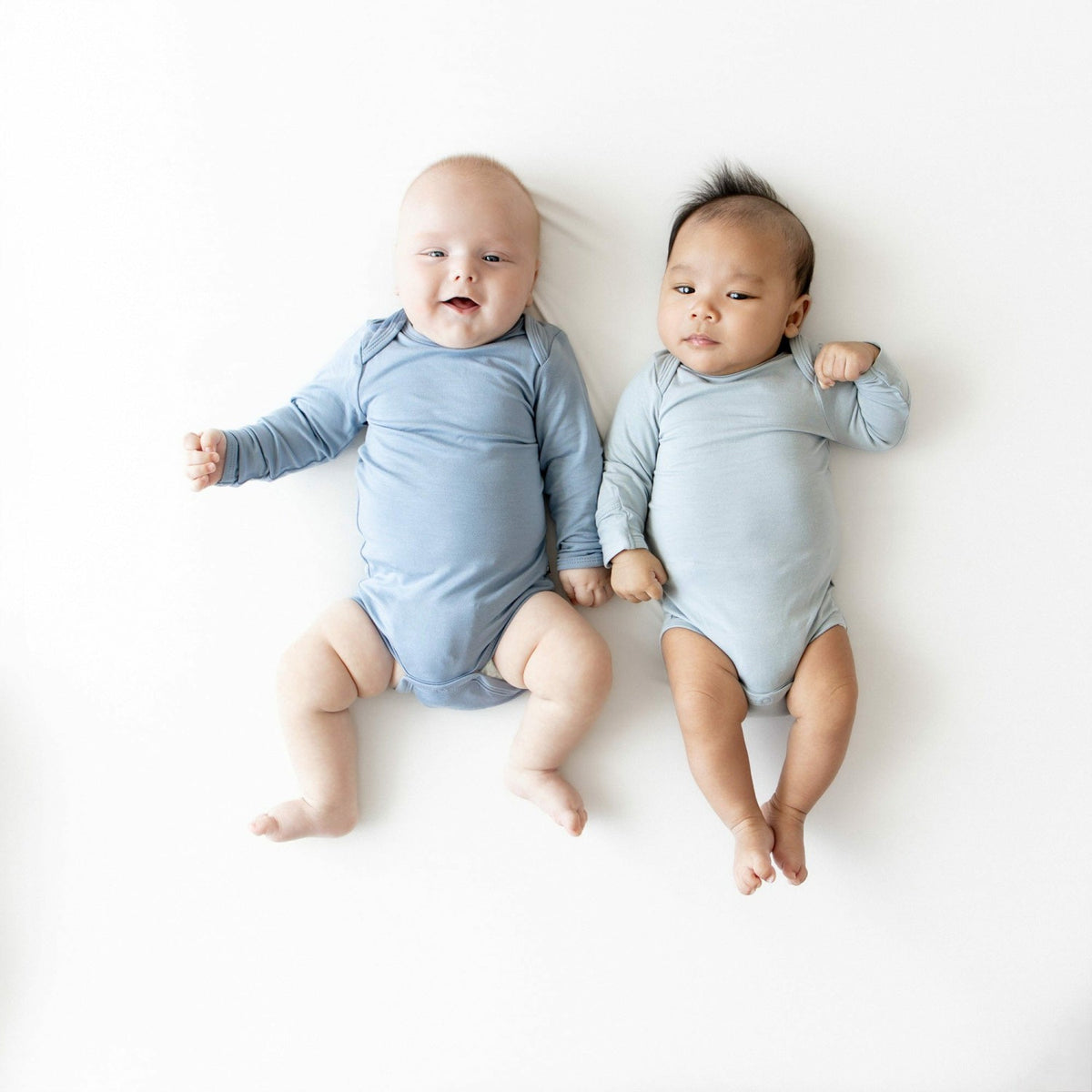 Long Sleeve Bodysuit in Fog | Kyte Baby