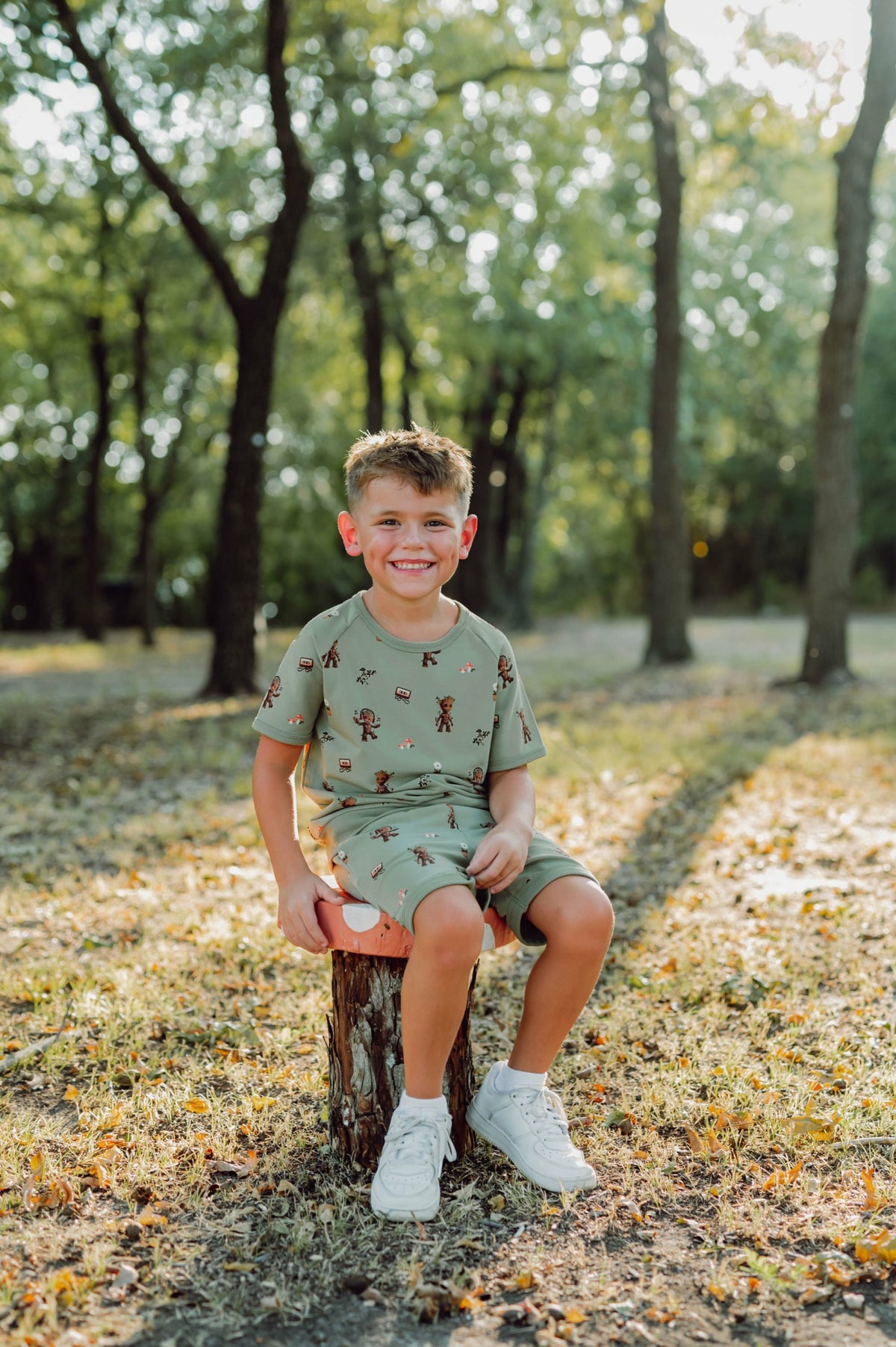 Short Sleeve Jogger Set in Groot | Kyte Baby