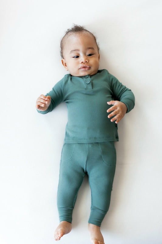 Ribbed Infant Henley Set in Pine | Kyte Baby