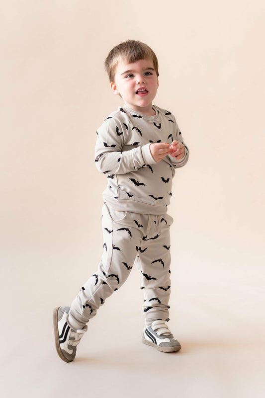 Long Sleeve Jogger Set in Bats | Kyte Baby