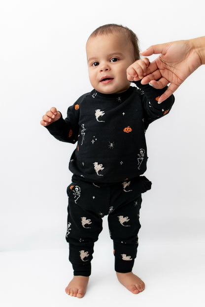 Long Sleeve Jogger Set in Halloween Friends | Kyte Baby