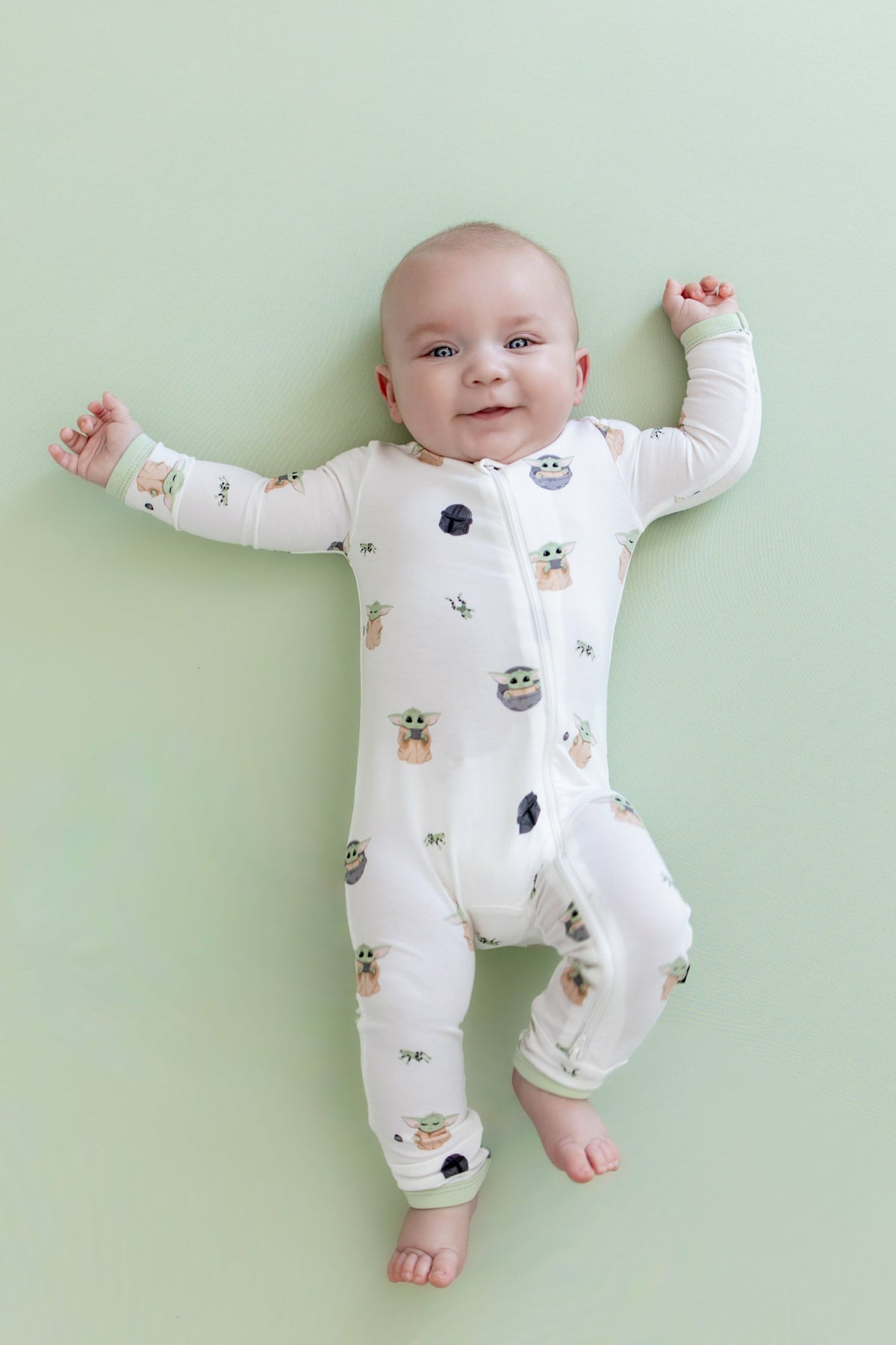 Zippered Romper in Grogu™ | Kyte Baby