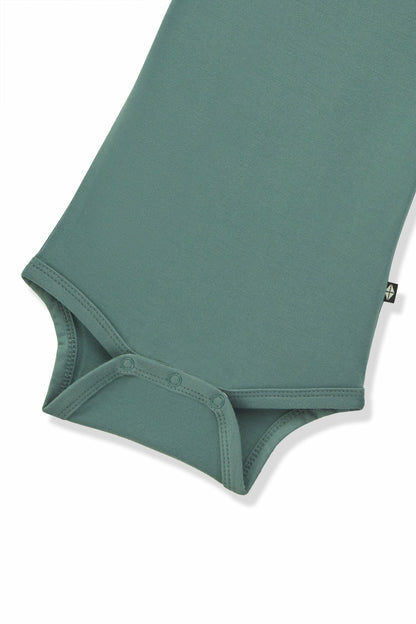 Long Sleeve Bodysuit in Pine | Kyte Baby